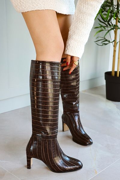 POLKA STORE Kinda Bitter Brown Crocodile Heeled Below the Knee Blunt Toe με φερμουάρ ματ δερμάτινες γυναικείες μπότες