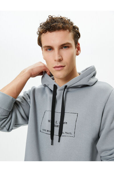 Koton Φούτερ με κουκούλα με άδεια Wile Coyote - Εκτύπωση στην πλάτη