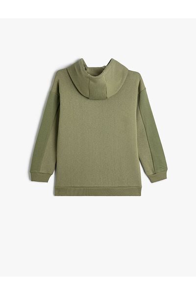 Koton Kapuzenpullover aus Baumwolle mit City-Print und Kängurutasche