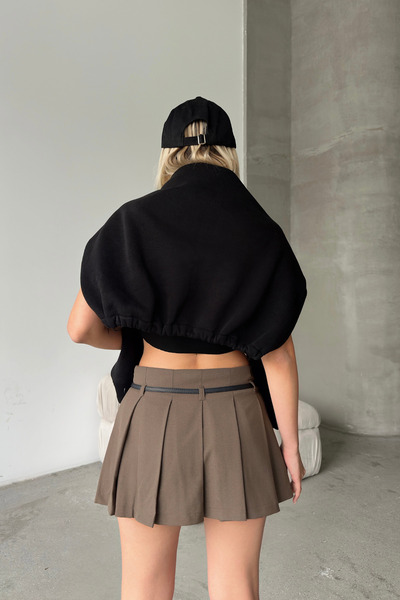 Babushka Кафяви къси панталони с двойни плисета