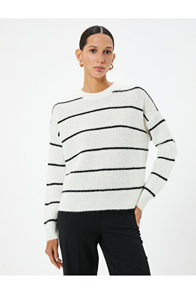 Koton Triko Kazak Uzun Kollu Yuvarlak Yaka Yumuşak Dokulu