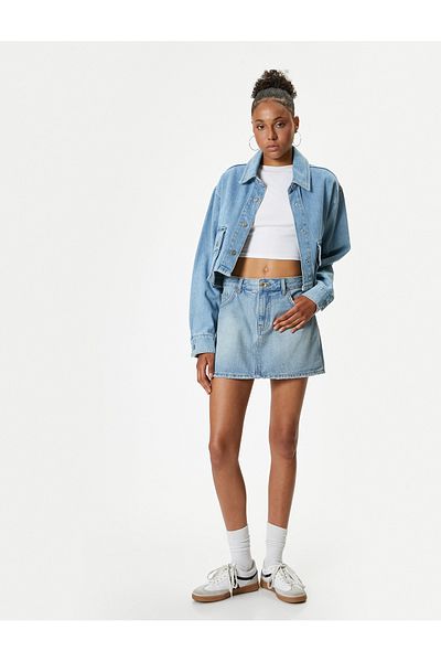 Koton Fusta scurtă mini din denim slim fit - Detaliu buzunar cu nasturi
