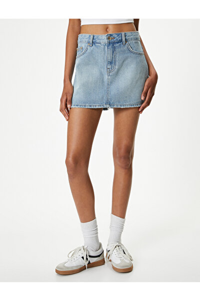 Koton Mini džínové šortky Slim Fit sukně - detail kapsy na knoflík