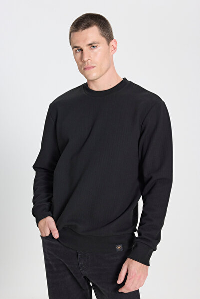 WRANGLER Regular Fit Regular Cut Crew Neck Black Sweatshirt