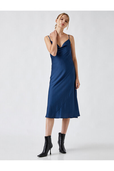 Koton Σατέν Μίντι Φόρεμα με λαιμόκοψη με λεπτές τιράντες