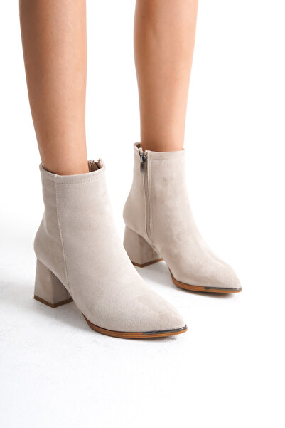 Limeo Sivri Burunlu Deri Görünümlü Cilt  Önü Metal Detaylı Fermuarlı Kısa Sade Klasik Bot Bootie