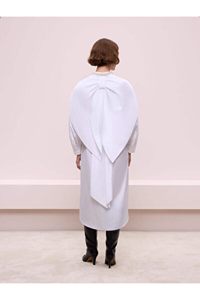 BAQA Yakası Taş Detaylı Beyaz Elbise