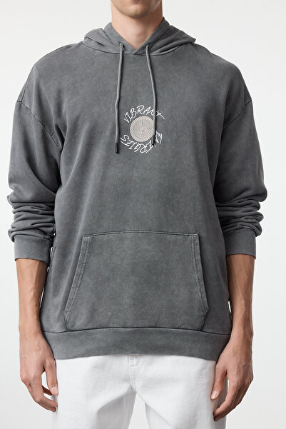 Trendyol Collection Anthracite Oversize/Wide Cut Lettering Back Printed Faded Effect Unshaded Sweatshirt Tmnaw25Sw00043