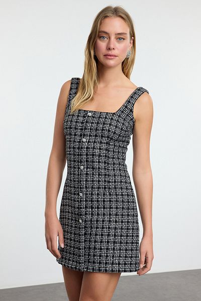 Trendyol Collection Schwarzes, gewebtes kurzes Abendkleid aus Tweed für die Nacht, Abschlusskleid TPRAW25EL00076