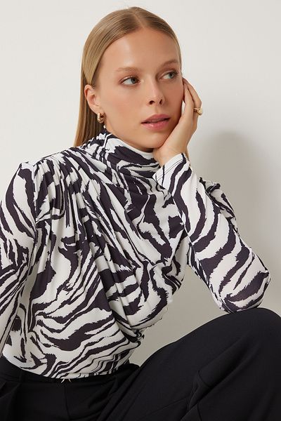Happiness İstanbul Damen-Sandy-Bluse in Schwarz und Weiß mit Kordelzug und Stehkragen FF00135