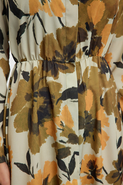 Trendyol Modest Μπεζ φλοράλ στάμπα Πλισέ υφαντό πουκάμισο με κουμπιά φόρεμα TCTAW25EB00121