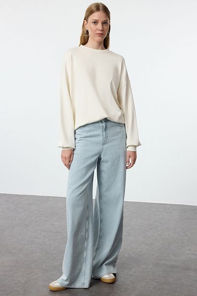 Trendyol Collection Oversize pletená mikina Crew Neck Oversize - Stone Soft Buttoned TWOAW25sw00077