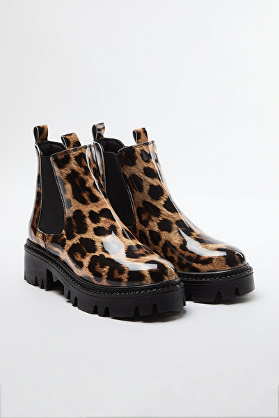 TRENDYOL SHOES Dámské chealsea boty s leopardím vzorem, hnědá tlustá, plochá podrážka Takaw25Bo00060