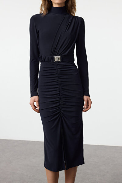 Trendyol Collection Tmavě modré tužkové šaty s pružným páskem - stojáček, namontovaný Twoaw22El0434