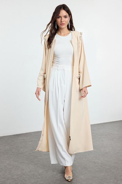 Trendyol Modest Μπεζ κρεπ με λεπτομέρεια υφαντό καπάκι & Ferace TCTAW25KF00018