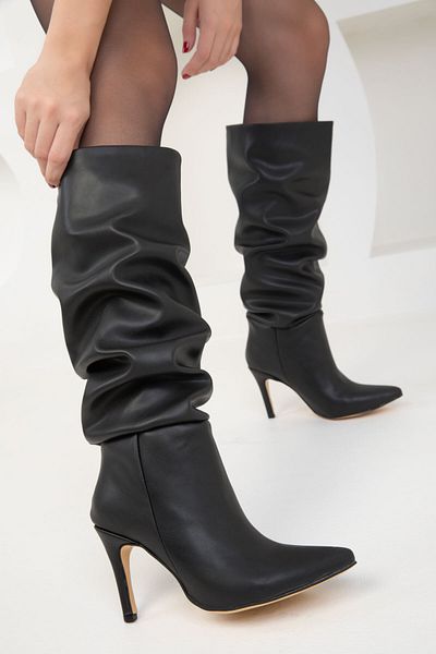 SOHO Women's Black Boots 17549