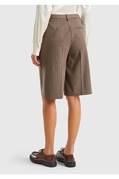 United Colors of Benetton Kadın Taba Viskoz Karışımlı Pile Detaylı İnce Çizgili Bermuda Şort