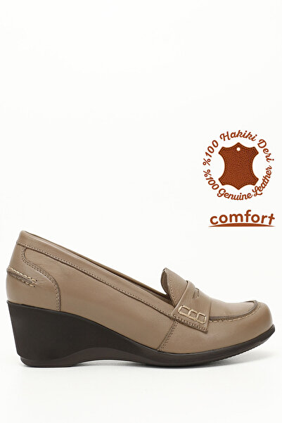 GÖNDERİ(R) Pantofi de damă din nurcă antică cu talpă cu pană din piele naturală