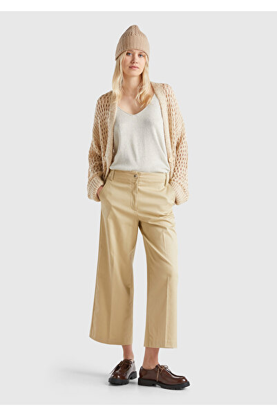 United Colors of Benetton Kadın Bej Pamuk Karışımlı Arkası Düğmeli Cepli Bol Paça Pantolon