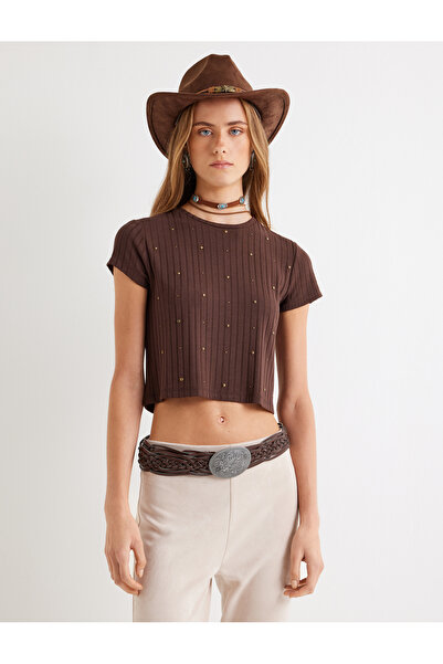 Koton Украсена със скъпоценни камъни тениска с кръгло деколте и къс ръкав