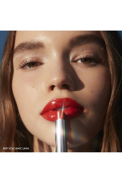 SEPHORA ABOUT THAT SHINE- Lake parlak ruj Prizmatik parlaklığa ve yoğun, uzun süre kalıcı renge sahip 3gr