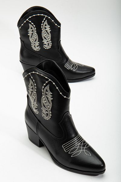 Tonny Black Γυναικείες μαύρες δερμάτινες μπότες Thermo Sole με κέντημα Western Cowboy