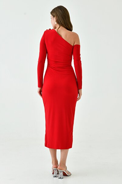 barış sülün lovebox Kadın Esnek Kumaş Omzu Düğme Tasarımlı Uzun Kollu Kırmızı Midi Abiye Elbise 4423