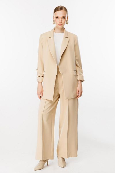 Ghisa Beige Color Mono Collar Set