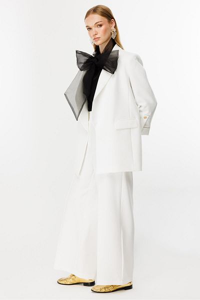 Ghisa Ecru Mono Collar Suit Set