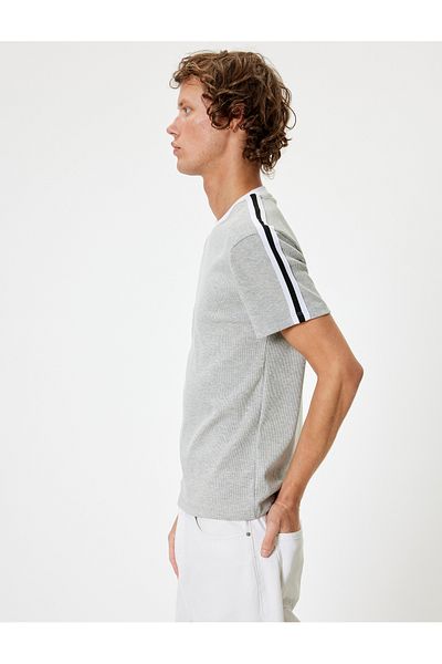 Koton Crew Neck Short Sleeve Textured Cotton Blend - Stripe Detailed