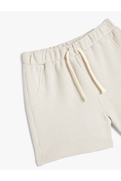 Koton Základní šortky s elastickým pasem z texturované bavlny