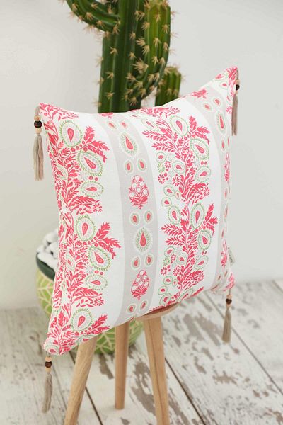 Aisha's Design Soft Red Striped Throw Pillow - Tassel and Bead Detail, Motif, 45X45 Cm, K-406