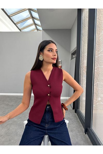 ESRAHELVACI V-Neck Gold Buttoned Knitwear Vest