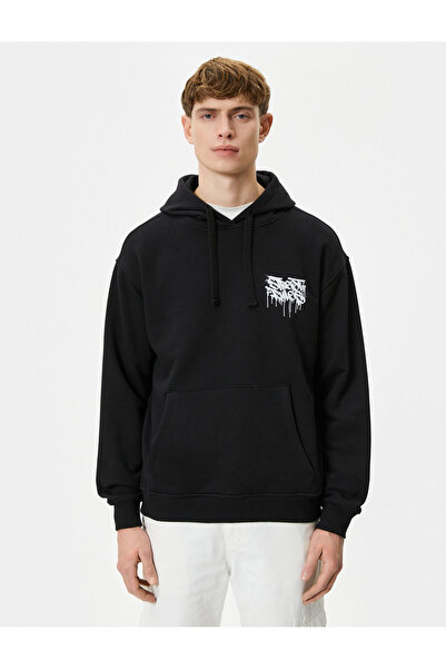 Koton Χαλαρή κουκούλα με θέμα γκράφιτι - τσέπη καγκουρό και στάμπα στην πλάτη