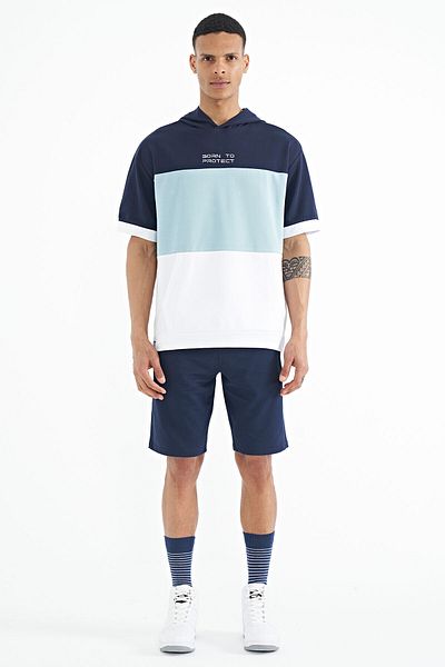 TOMMY LIFE Ανδρικό μπλουζάκι Oversize με λευκή κουκούλα και λεπτομέρεια εκτύπωσης - 88191