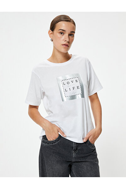 Koton Metalik Baskı Detaylı Tişört Kısa Kollu Bisiklet Yaka Pamuklu