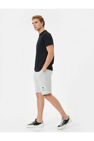 Koton Bermudashorts mit Label-Print, Schnürung an der Taille, Taschendetail