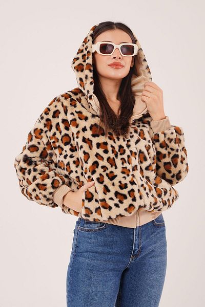 Hipo Trend Leopard Pattern Hooded Plush Coat
