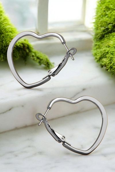 Çlk Accessories حلق على شكل قلب من الفولاذ المقاوم للصدأ (40 ملم)