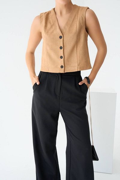 Liora Women's Biscuit V-Neck Suede Vest