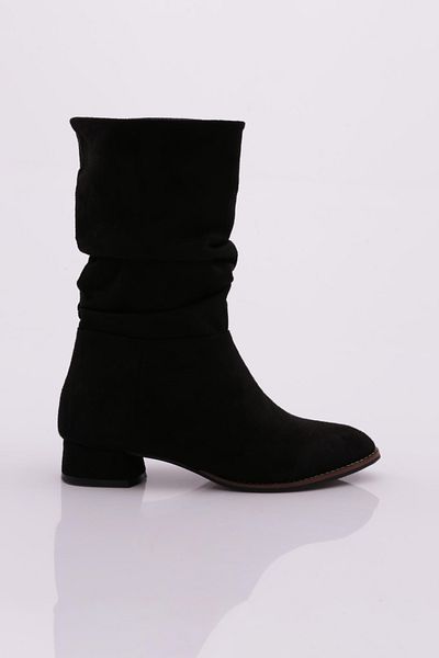 DGN Damenstiefel aus schwarzem Wildleder