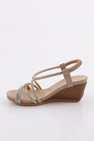 DGN 1046 Kadin Dolgu Taban Çapraz Bantli Sandalet