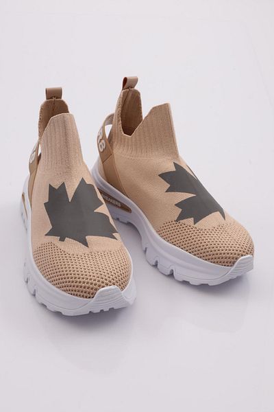 DGN 070 Tenis de damă scris