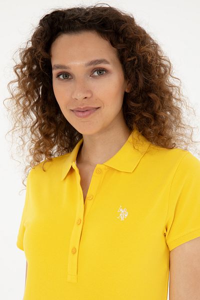 U.S. Polo Assn. Tricou galben de bază cu gât polo pentru femei 50280057 -vr043