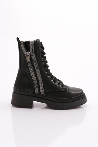 DGN Women's Black Boots - 101513421027   Model