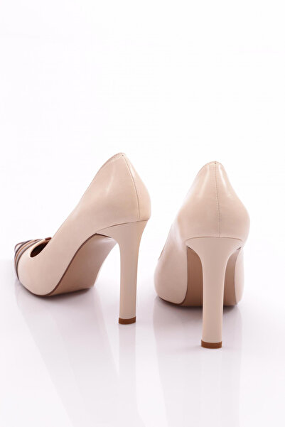 DGN Жіночі туфлі на підборах з багатоколірною підошвою - 621092859