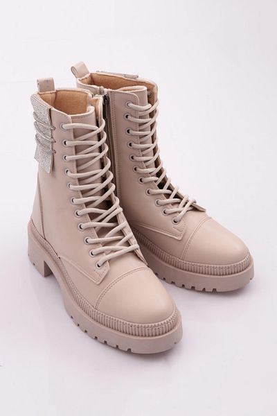 DGN Women's Ecru Boots - 101563421027   Model