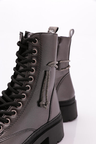 DGN Platinum Caviar Women's Boots - 101763421027