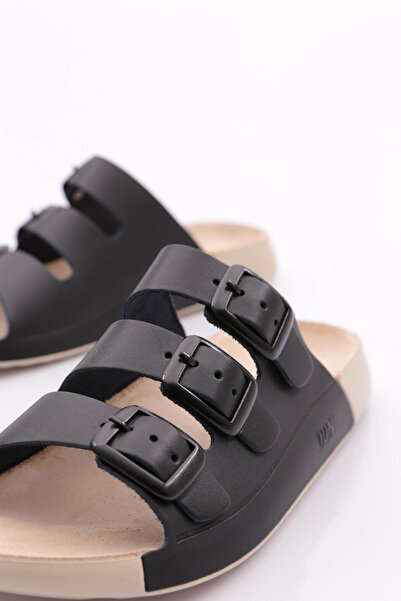 DGN Kadın Tokalı Üç Bantlı Terlik Siyah 263102623