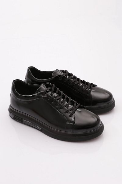 DGN 2208 Men's Lace-Up Sneakers